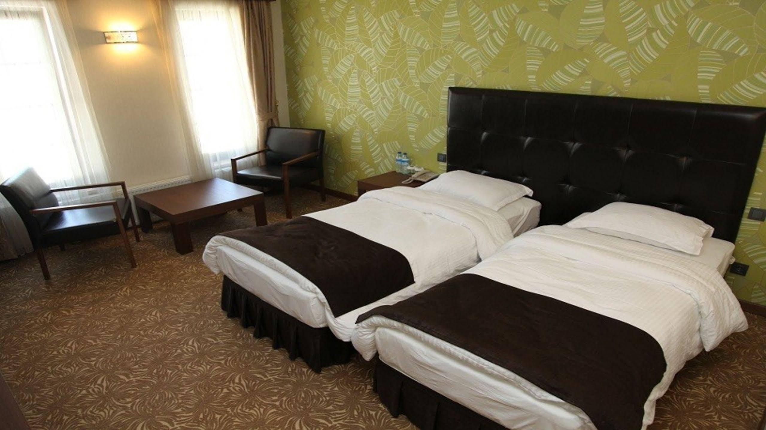 Highway Otel Elmalık Exteriör bild